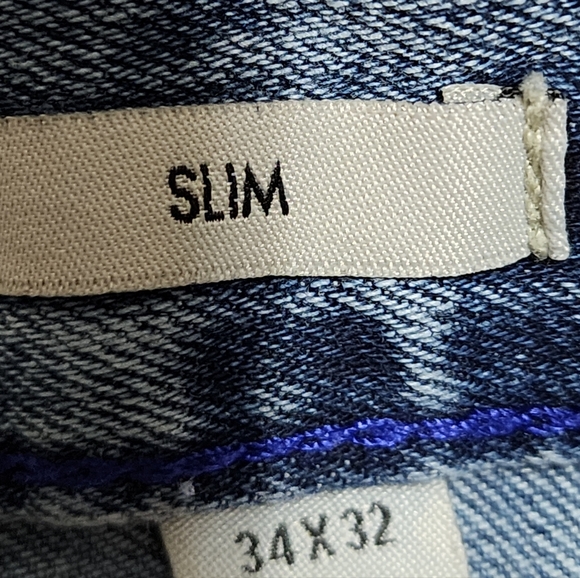 Calvin Klein Men's Light Blue Distressed Skinny Jeans - Picture 8 of 12